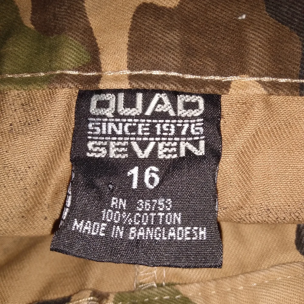 Quad brand Youth Camo Cargo pants size 16